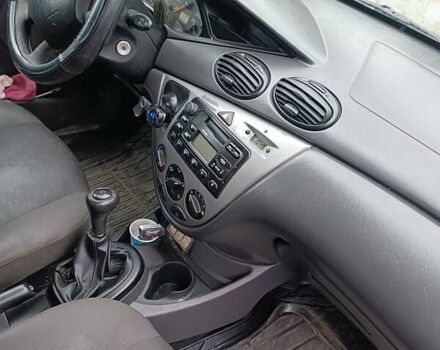 Бежевий Форд Фокус, об'ємом двигуна 1.6 л та пробігом 233 тис. км за 3700 $, фото 1 на Automoto.ua