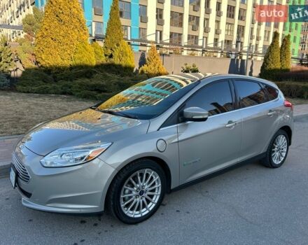 Бежевый Форд Фокус, объемом двигателя 0 л и пробегом 151 тыс. км за 7999 $, фото 1 на Automoto.ua