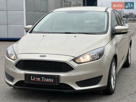 Бежевый Форд Фокус, объемом двигателя 0 л и пробегом 114 тыс. км за 9000 $, фото 1 на Automoto.ua