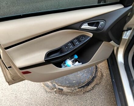 Бежевый Форд Фокус, объемом двигателя 0 л и пробегом 42 тыс. км за 9500 $, фото 1 на Automoto.ua