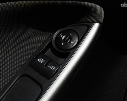 Черный Форд Фокус, объемом двигателя 1.6 л и пробегом 225 тыс. км за 7500 $, фото 19 на Automoto.ua