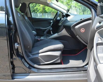 Черный Форд Фокус, объемом двигателя 1.6 л и пробегом 225 тыс. км за 7500 $, фото 11 на Automoto.ua