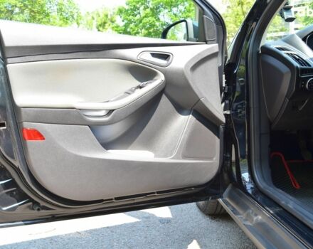 Черный Форд Фокус, объемом двигателя 1.6 л и пробегом 225 тыс. км за 7500 $, фото 8 на Automoto.ua