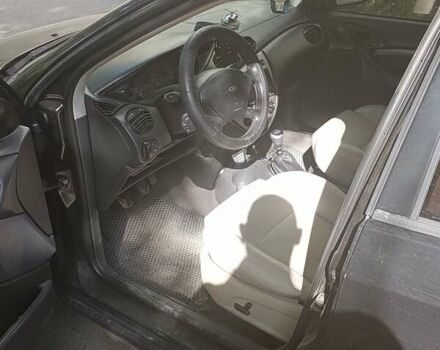 Черный Форд Фокус, объемом двигателя 1.75 л и пробегом 336 тыс. км за 2700 $, фото 5 на Automoto.ua