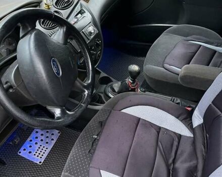 Черный Форд Фокус, объемом двигателя 1.8 л и пробегом 306 тыс. км за 4500 $, фото 12 на Automoto.ua