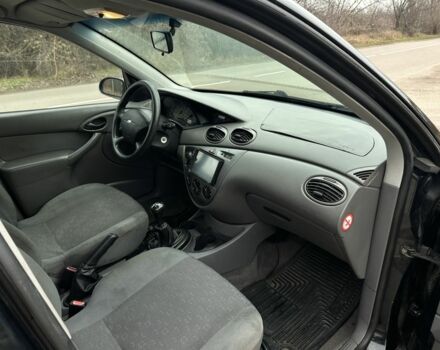 Черный Форд Фокус, объемом двигателя 1.8 л и пробегом 224 тыс. км за 1450 $, фото 12 на Automoto.ua