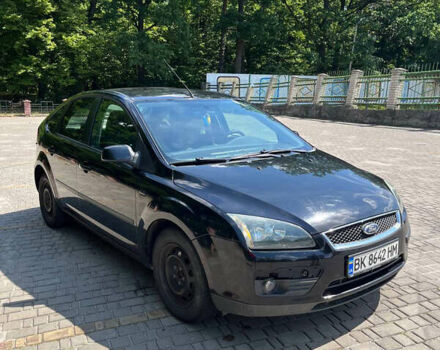 Черный Форд Фокус, объемом двигателя 1.6 л и пробегом 265 тыс. км за 3900 $, фото 1 на Automoto.ua