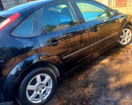 Черный Форд Фокус, объемом двигателя 1.6 л и пробегом 223 тыс. км за 4000 $, фото 2 на Automoto.ua