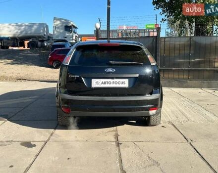 Черный Форд Фокус, объемом двигателя 1.6 л и пробегом 239 тыс. км за 5190 $, фото 5 на Automoto.ua