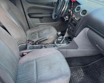 Чорний Форд Фокус, об'ємом двигуна 1.6 л та пробігом 298 тис. км за 4500 $, фото 5 на Automoto.ua