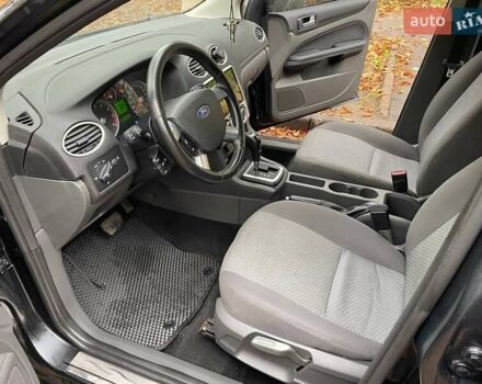 Черный Форд Фокус, объемом двигателя 1.6 л и пробегом 239 тыс. км за 5200 $, фото 5 на Automoto.ua