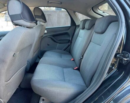 Черный Форд Фокус, объемом двигателя 1.6 л и пробегом 239 тыс. км за 5190 $, фото 9 на Automoto.ua