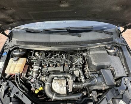 Черный Форд Фокус, объемом двигателя 1.6 л и пробегом 290 тыс. км за 2750 $, фото 13 на Automoto.ua