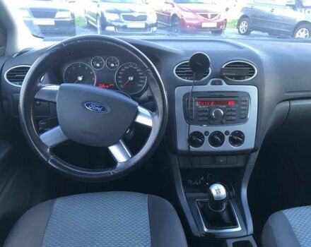 Черный Форд Фокус, объемом двигателя 1.6 л и пробегом 167 тыс. км за 5390 $, фото 13 на Automoto.ua