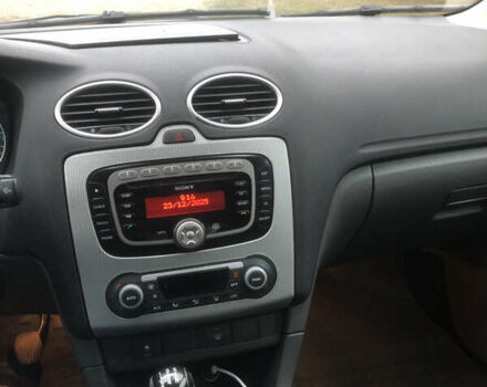 Черный Форд Фокус, объемом двигателя 1.6 л и пробегом 215 тыс. км за 4500 $, фото 9 на Automoto.ua