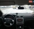 Черный Форд Фокус, объемом двигателя 1.6 л и пробегом 300 тыс. км за 4200 $, фото 11 на Automoto.ua