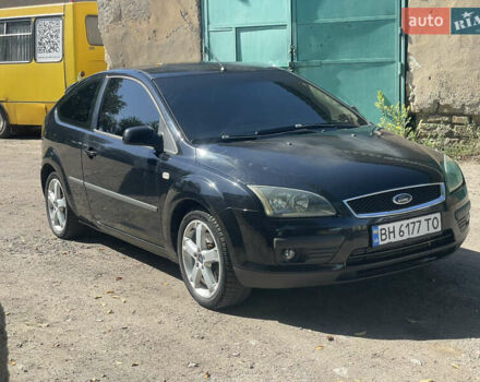 Черный Форд Фокус, объемом двигателя 1.75 л и пробегом 294 тыс. км за 5200 $, фото 1 на Automoto.ua