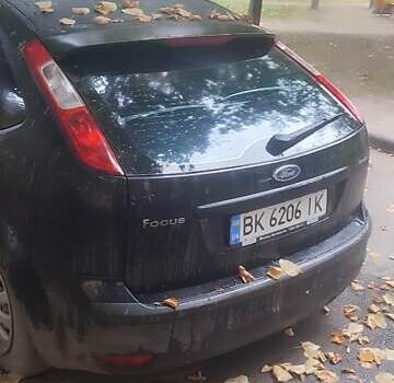 Черный Форд Фокус, объемом двигателя 1.6 л и пробегом 275 тыс. км за 3200 $, фото 8 на Automoto.ua