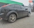 Черный Форд Фокус, объемом двигателя 2 л и пробегом 300 тыс. км за 4300 $, фото 2 на Automoto.ua