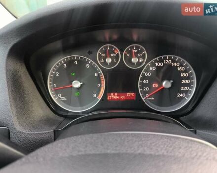 Черный Форд Фокус, объемом двигателя 1.6 л и пробегом 238 тыс. км за 4900 $, фото 2 на Automoto.ua