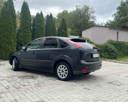 Черный Форд Фокус, объемом двигателя 1.8 л и пробегом 265 тыс. км за 3700 $, фото 3 на Automoto.ua