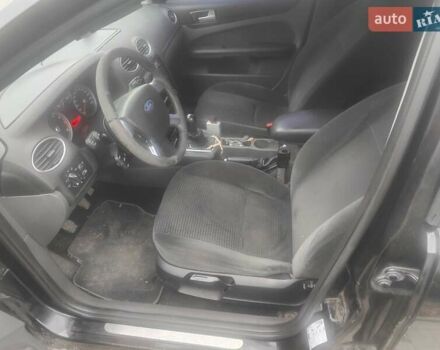 Черный Форд Фокус, объемом двигателя 2 л и пробегом 300 тыс. км за 4300 $, фото 9 на Automoto.ua