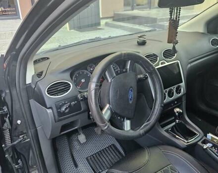 Черный Форд Фокус, объемом двигателя 1.6 л и пробегом 290 тыс. км за 5000 $, фото 4 на Automoto.ua