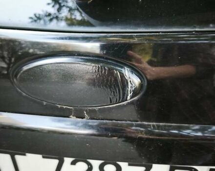 Черный Форд Фокус, объемом двигателя 1.6 л и пробегом 155 тыс. км за 4100 $, фото 7 на Automoto.ua