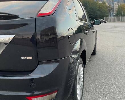 Черный Форд Фокус, объемом двигателя 1.8 л и пробегом 245 тыс. км за 7000 $, фото 13 на Automoto.ua