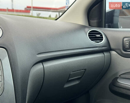 Черный Форд Фокус, объемом двигателя 1.8 л и пробегом 193 тыс. км за 5749 $, фото 61 на Automoto.ua