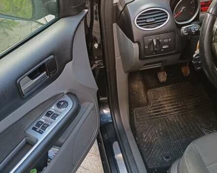 Черный Форд Фокус, объемом двигателя 1.8 л и пробегом 287 тыс. км за 6800 $, фото 30 на Automoto.ua