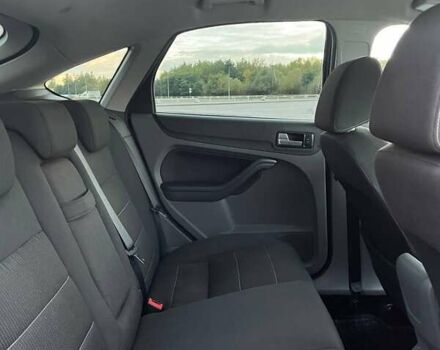 Черный Форд Фокус, объемом двигателя 1.8 л и пробегом 245 тыс. км за 7000 $, фото 44 на Automoto.ua