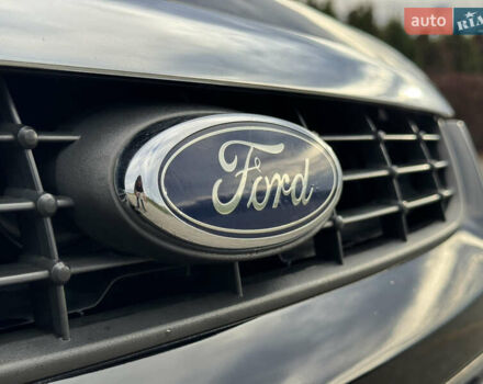 Черный Форд Фокус, объемом двигателя 1.8 л и пробегом 193 тыс. км за 5999 $, фото 6 на Automoto.ua