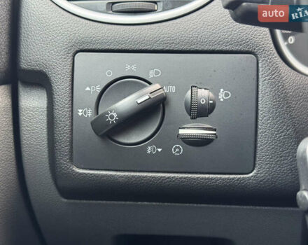 Черный Форд Фокус, объемом двигателя 1.8 л и пробегом 193 тыс. км за 5999 $, фото 48 на Automoto.ua