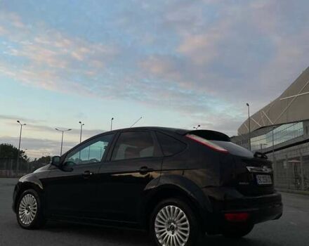 Черный Форд Фокус, объемом двигателя 1.8 л и пробегом 245 тыс. км за 7000 $, фото 1 на Automoto.ua