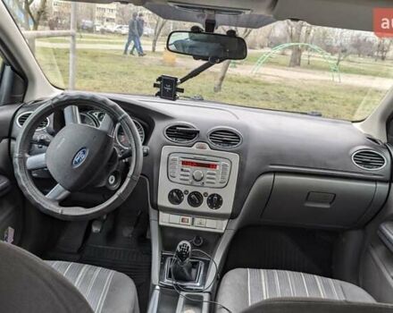 Форд Фокус 2008 в Киеве на Automoto.ua Черный Форд Фокус, объемом двигателя 1.8 л и пробегом 222 тыс. км за 5500 $, фото 6 на Automoto.ua