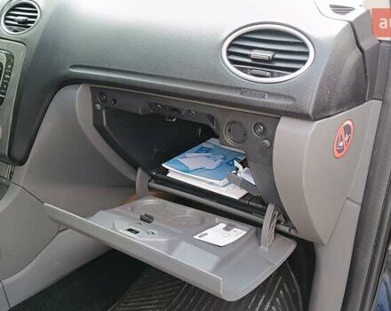 Черный Форд Фокус, объемом двигателя 1.8 л и пробегом 287 тыс. км за 6800 $, фото 18 на Automoto.ua