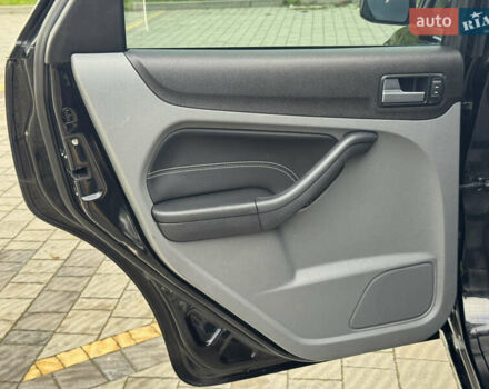 Черный Форд Фокус, объемом двигателя 1.8 л и пробегом 193 тыс. км за 5749 $, фото 67 на Automoto.ua