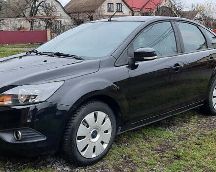 Черный Форд Фокус, объемом двигателя 1.8 л и пробегом 189 тыс. км за 5500 $, фото 1 на Automoto.ua