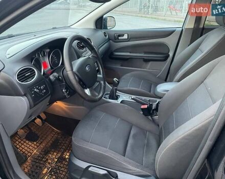 Черный Форд Фокус, объемом двигателя 1.8 л и пробегом 245 тыс. км за 7000 $, фото 40 на Automoto.ua