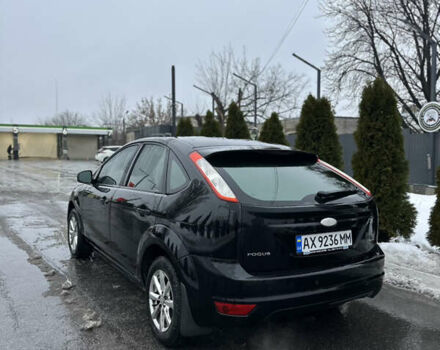 Черный Форд Фокус, объемом двигателя 1.6 л и пробегом 222 тыс. км за 5099 $, фото 2 на Automoto.ua