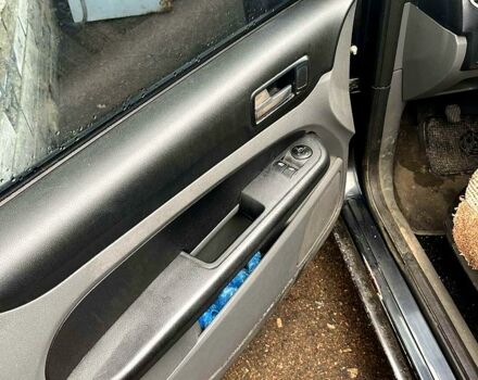 Чорний Форд Фокус, об'ємом двигуна 1.6 л та пробігом 213 тис. км за 5750 $, фото 5 на Automoto.ua