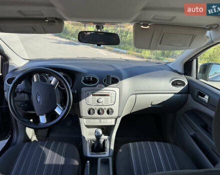 Черный Форд Фокус, объемом двигателя 1.6 л и пробегом 181 тыс. км за 5000 $, фото 12 на Automoto.ua