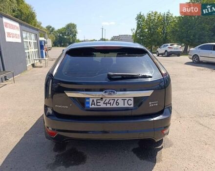 Черный Форд Фокус, объемом двигателя 1.6 л и пробегом 330 тыс. км за 4700 $, фото 6 на Automoto.ua