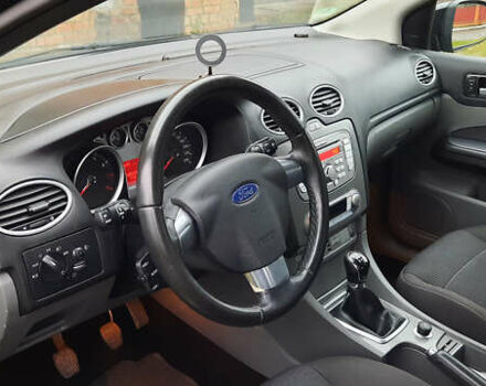 Черный Форд Фокус, объемом двигателя 1.8 л и пробегом 189 тыс. км за 5500 $, фото 24 на Automoto.ua