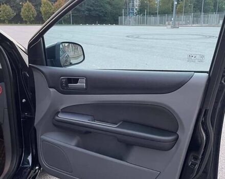 Черный Форд Фокус, объемом двигателя 1.8 л и пробегом 245 тыс. км за 7000 $, фото 34 на Automoto.ua