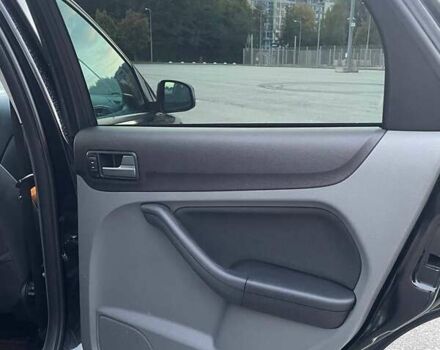 Черный Форд Фокус, объемом двигателя 1.8 л и пробегом 245 тыс. км за 7000 $, фото 36 на Automoto.ua