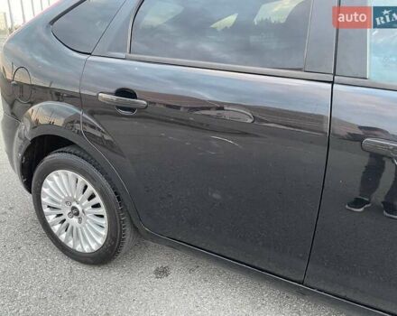 Черный Форд Фокус, объемом двигателя 1.8 л и пробегом 245 тыс. км за 7000 $, фото 69 на Automoto.ua