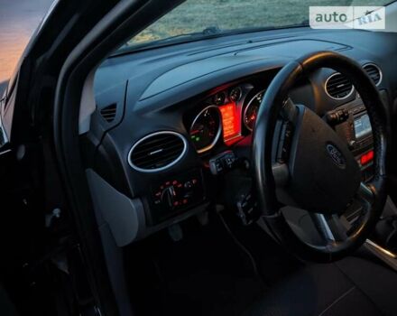 Черный Форд Фокус, объемом двигателя 1.6 л и пробегом 260 тыс. км за 6000 $, фото 24 на Automoto.ua