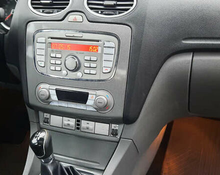 Черный Форд Фокус, объемом двигателя 1.8 л и пробегом 189 тыс. км за 5500 $, фото 29 на Automoto.ua